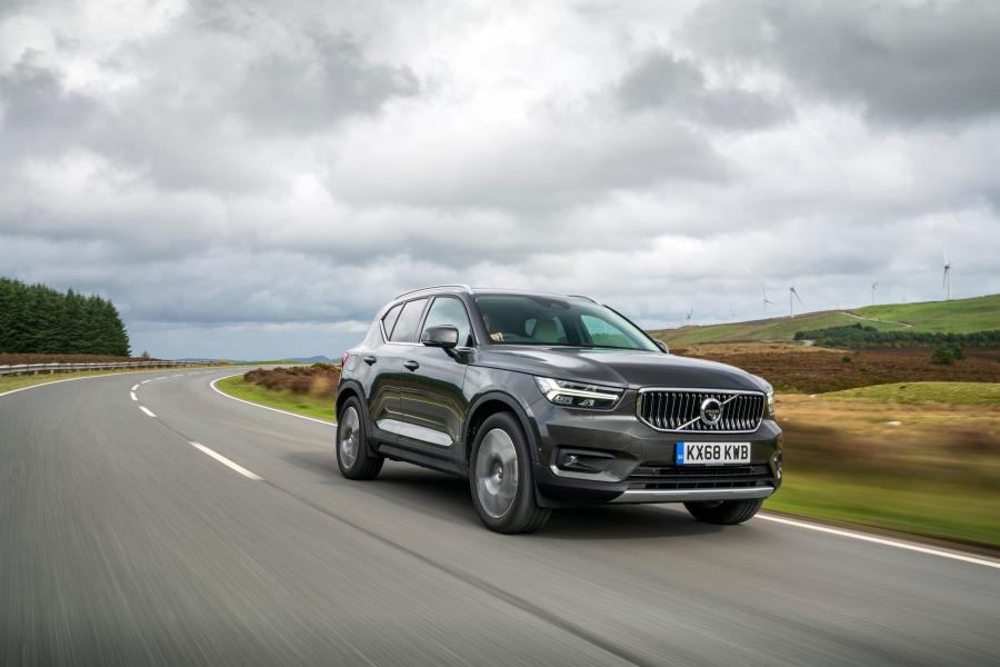  Volvo XC40 D3 Inscription 2018 года  (UK) (фото 4 из 40)